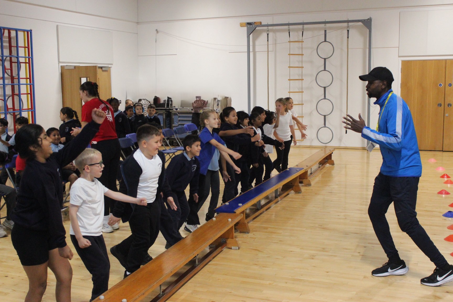 Fred Afrifa doing a workshop with Year 3 children