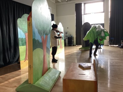 Wizard Theatre perform for the school