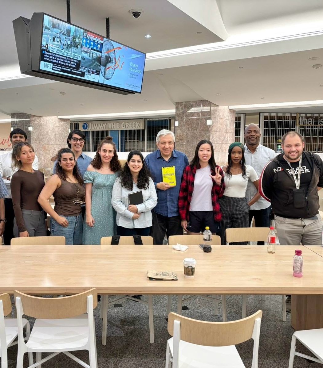 Book Club.jpg (适中)